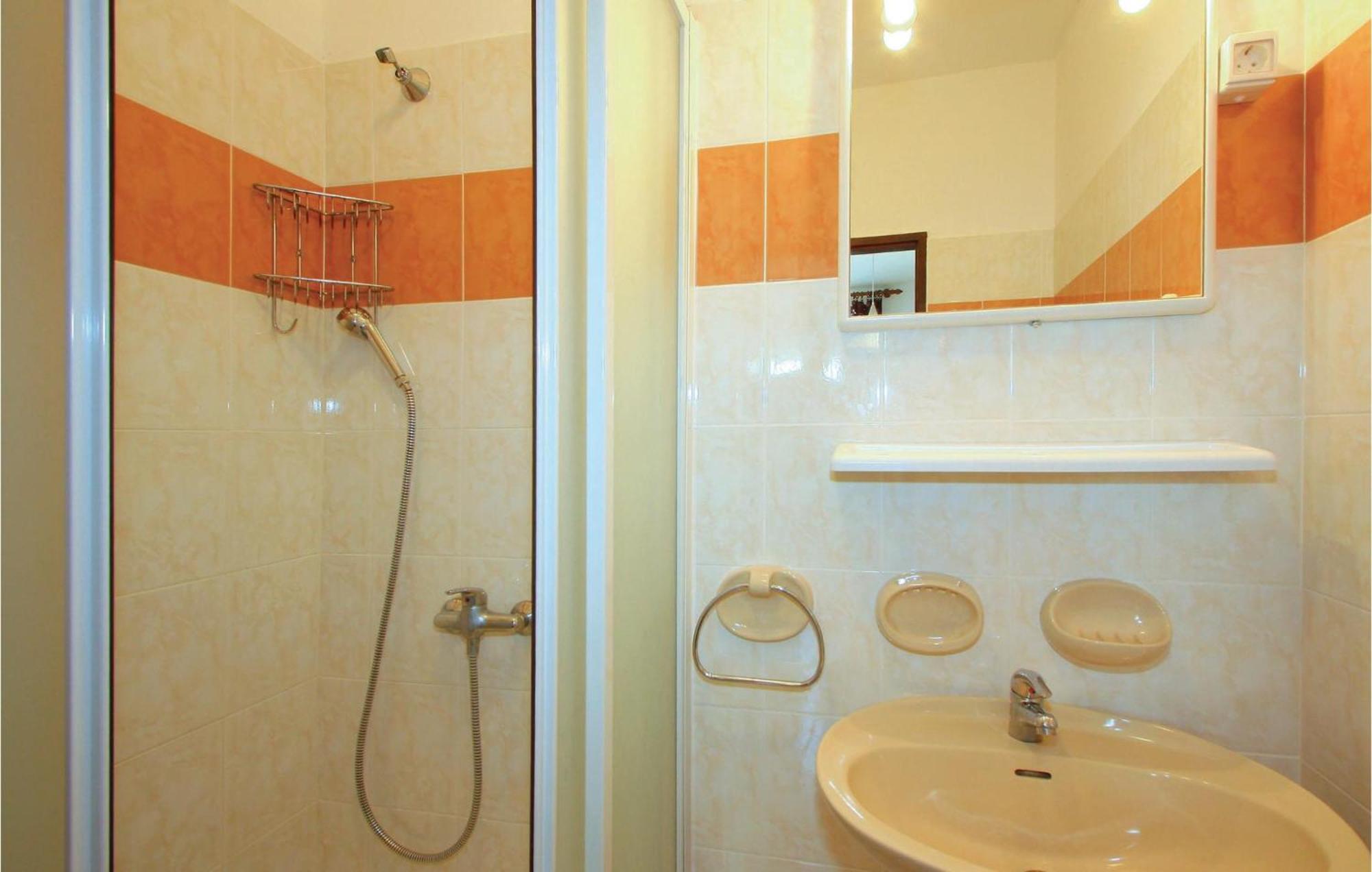 Nice Apartment In Jadranovo With Wifi Exterior photo