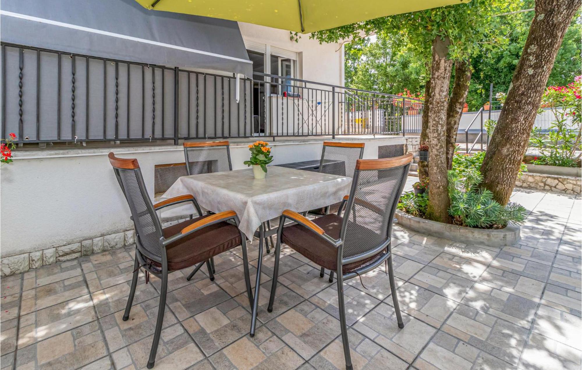 Nice Apartment In Jadranovo With Wifi Exterior photo