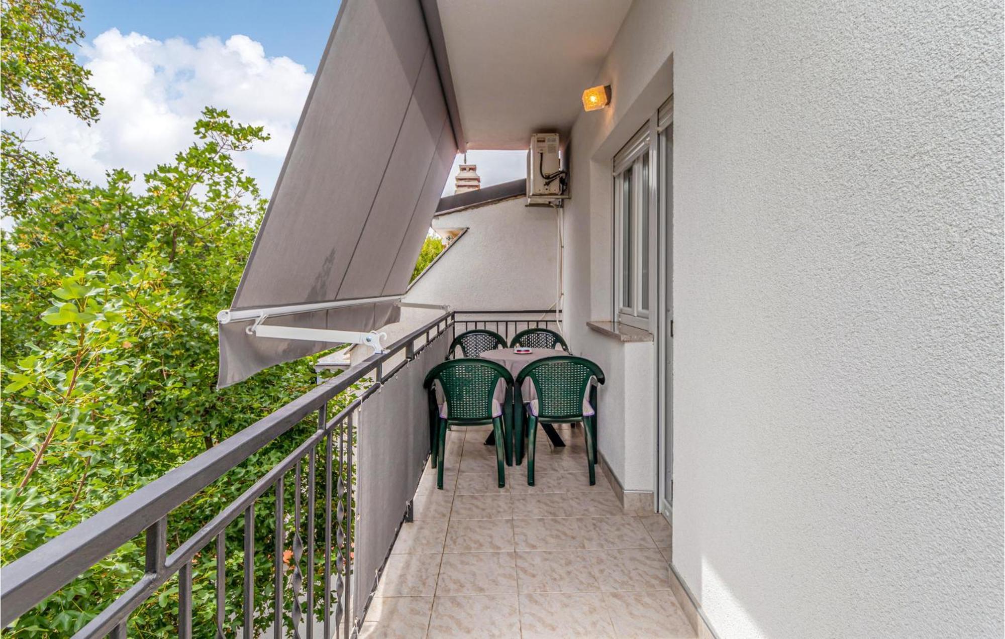 Nice Apartment In Jadranovo With Wifi Exterior photo
